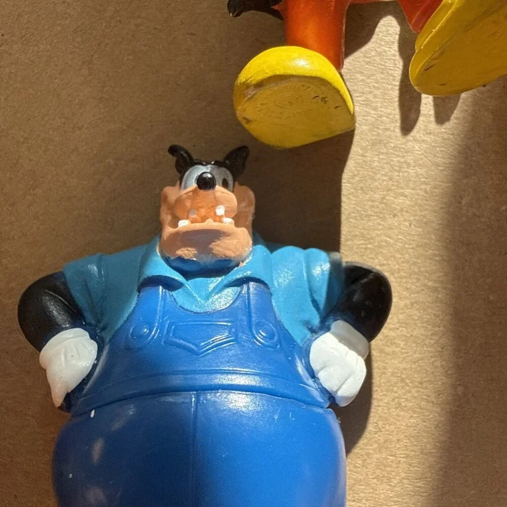 12 Lot Mickey Mouse Pete Daffy Daisy Duck Goofy Epcot Disney McD’s Germany Vtg - Picture 10 of 16